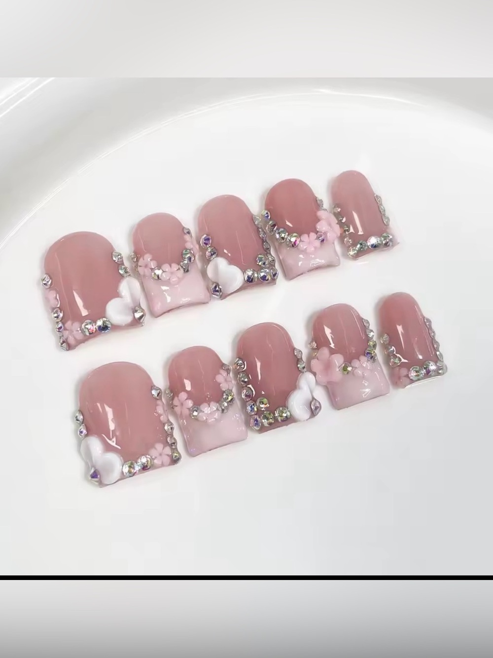 Soft Pink 3D Floral Rhinestone Press-On Nail Set - size small
